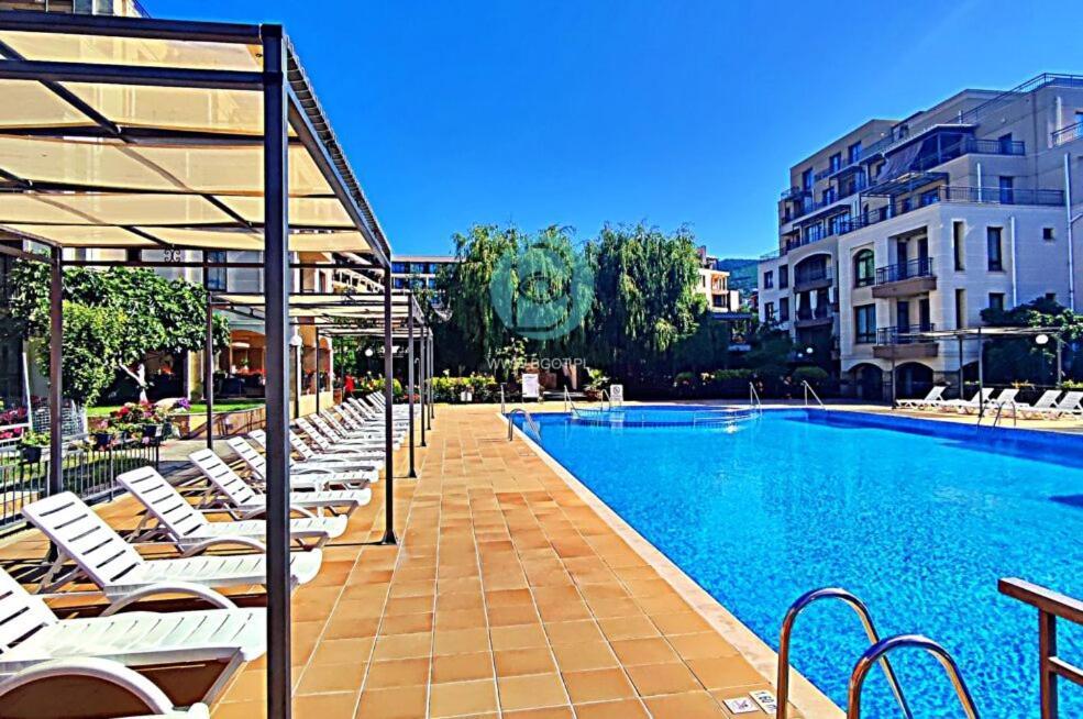 Sorrento Sole Mare - Apartments By The Beach Sveti Vlas Eksteriør bilde