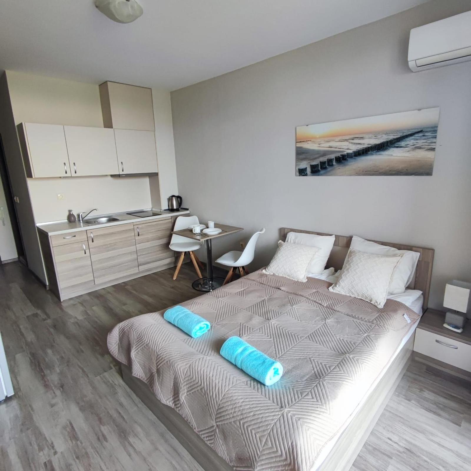 Sorrento Sole Mare - Apartments By The Beach Sveti Vlas Eksteriør bilde