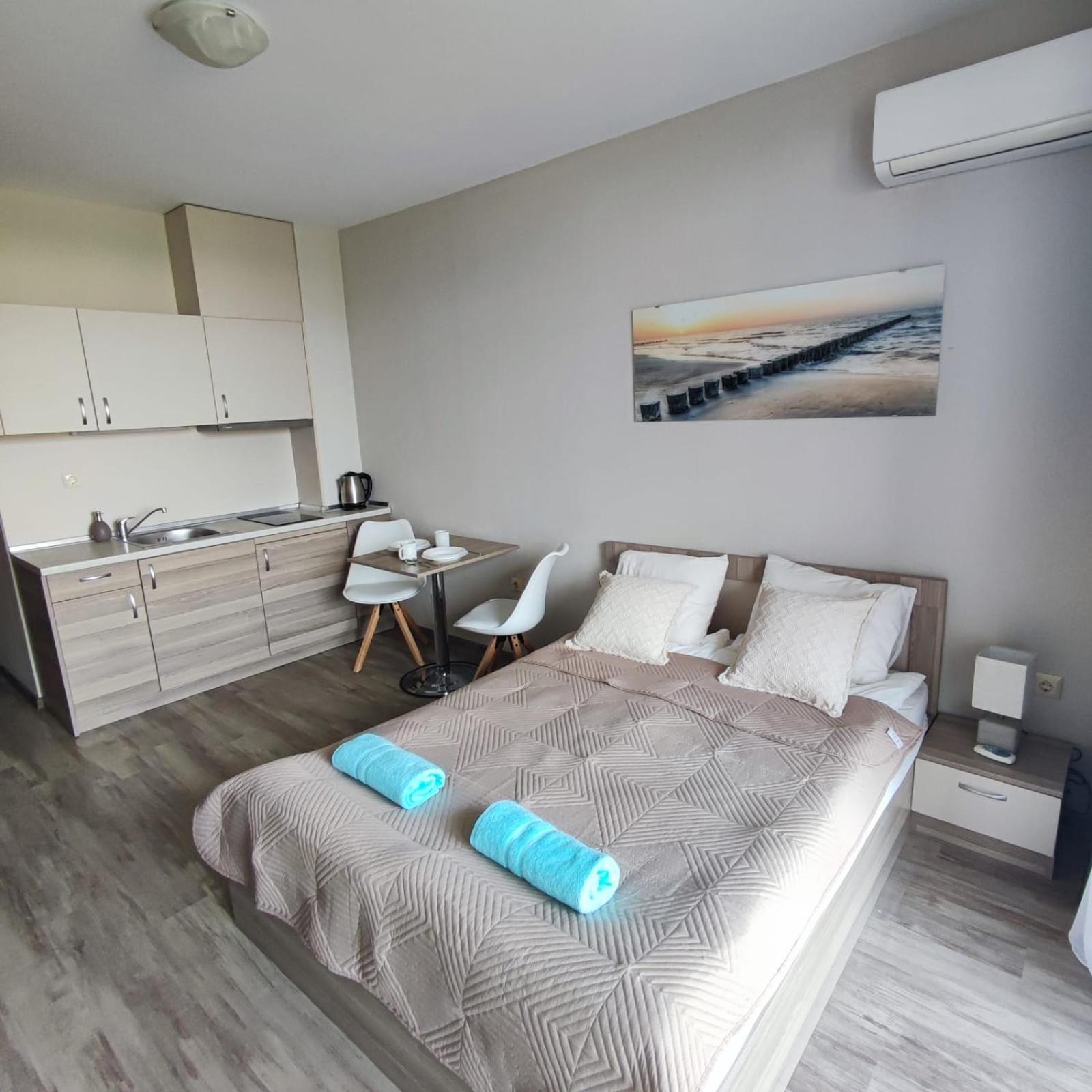 Sorrento Sole Mare - Apartments By The Beach Sveti Vlas Eksteriør bilde